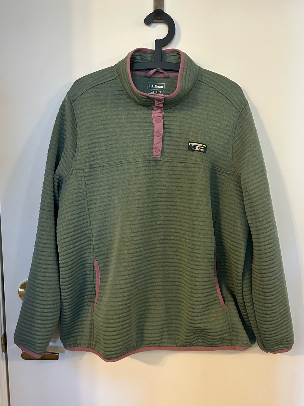 L.L.Bean Women’s Airlight Knit Green Ribbed Pullover with Pink Trim size 2X plus